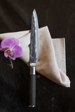 Carica l'immagine nel visualizzatore di Gallery, Coltello Satake Kuro Petty 15 cm