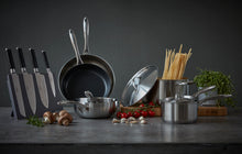 Carica l'immagine nel visualizzatore di Gallery, Culimat Padella antiaderente Mathias Dahlgren, 20 cm 5 strati