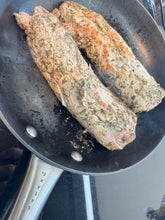 Carica l'immagine nel visualizzatore di Gallery, Padella antiaderente in ghisa decorata SATAKE