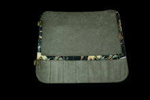 Carica l'immagine nel visualizzatore di Gallery, Borsa Portacoltelli GuiltyBeard Modello Bullet small