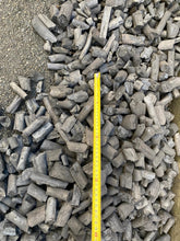 Carica l'immagine nel visualizzatore di Gallery, Carbone vegetale cannello a forma cilindrica Marabu, prima scelta Sacco