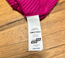 Carica l'immagine nel visualizzatore di Gallery, Berretto Beanie Pink & Black Rinaldos Pork