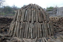 Carica l'immagine nel visualizzatore di Gallery, Carbone di Leccio calabrese, 9 Kg sacco, naturale & 100% Italiano