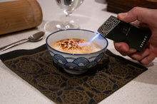 Carica l'immagine nel visualizzatore di Gallery, Accendino tempesta universale SATAKE - Lighting in style